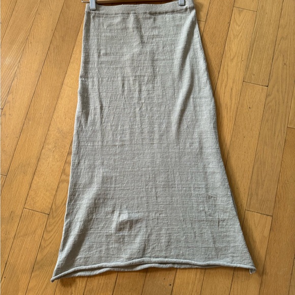 Women’s size small brand new leap skirt - Picture 3 of 3